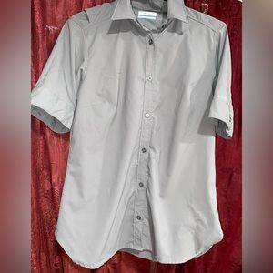 Columbia Shirt the color is gray and the size is S/P